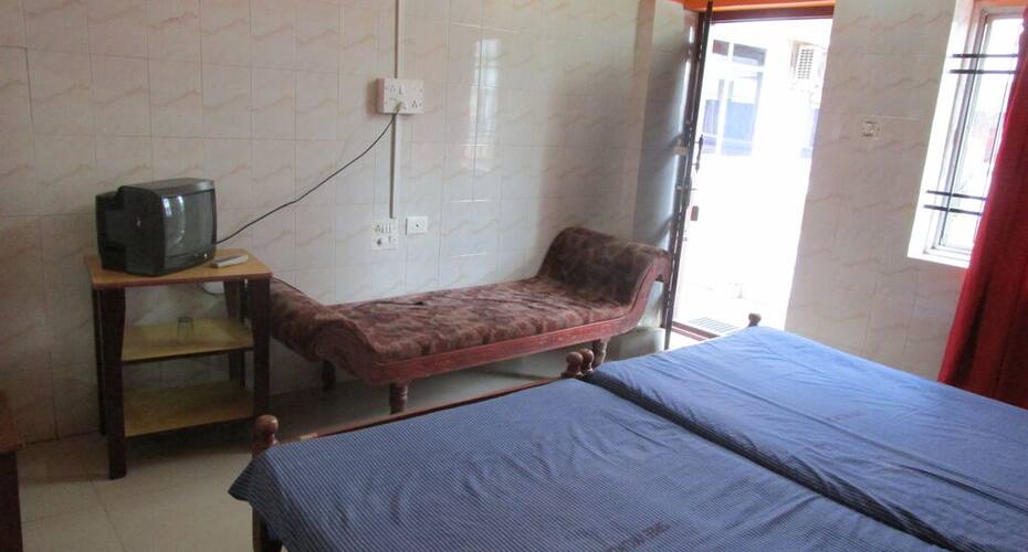 Madha Lodge, Vaniyambadi 4
